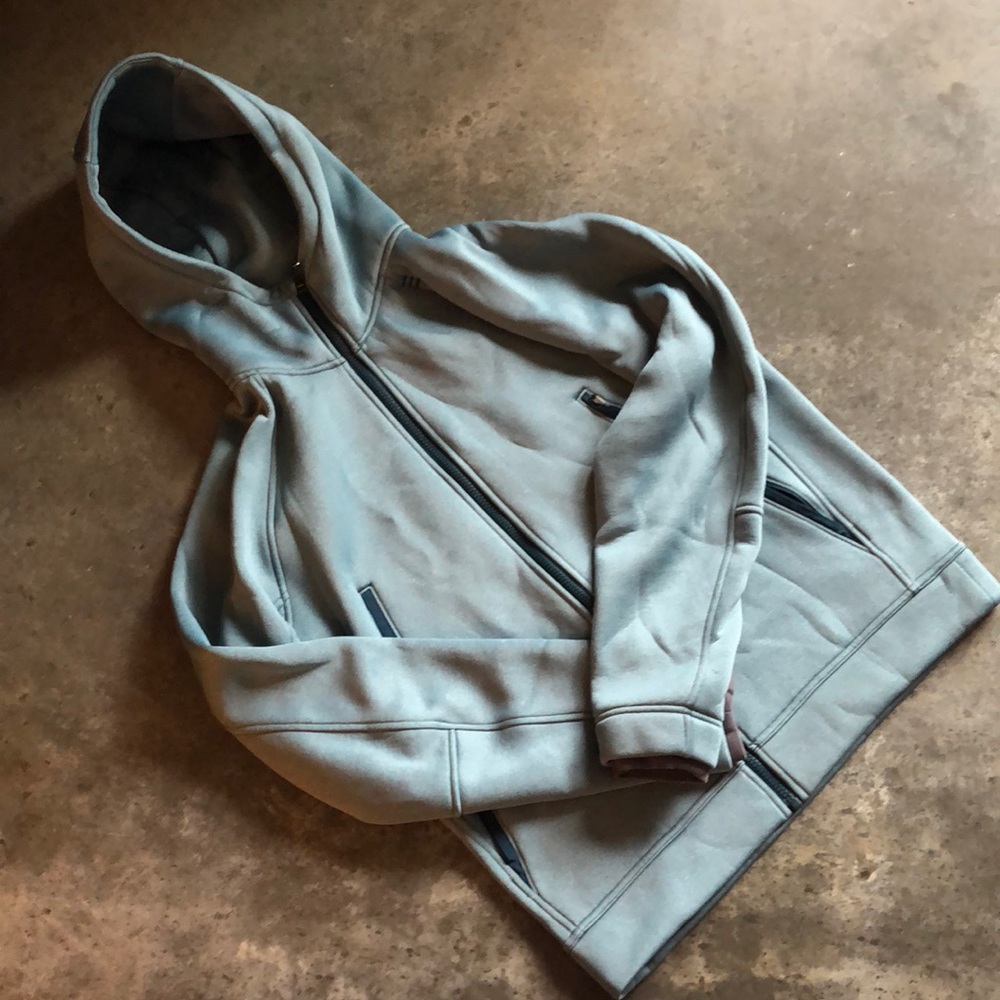 Mens lulu hoodie only worn twice
